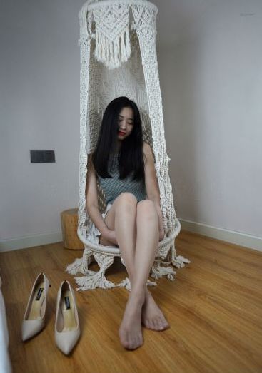 欧美杂志针织衫搭配_国产剧免费在线播放