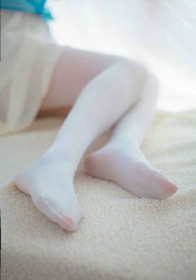 国产小黑瓶多少钱_BD英语全集免费观看