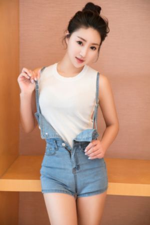 欧美时尚大牌女装加盟_BD英语在线播放观看