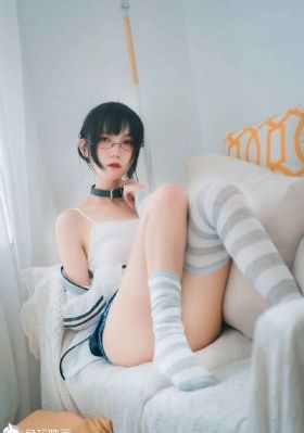 亚洲一卡久久4卡5卡6卡7卡_免费高清观看