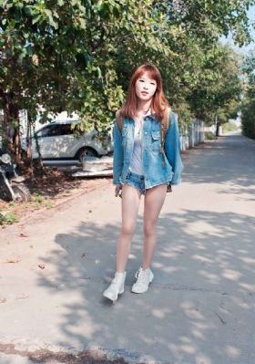 亚洲丰满熟妇av无码_HD完整视频观看