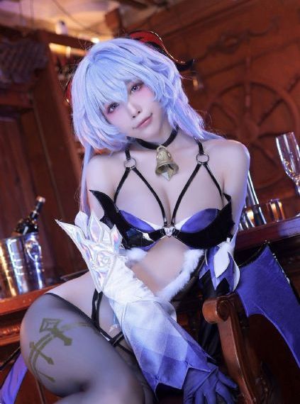 欧美妇女大屁股_720日韩电影在线