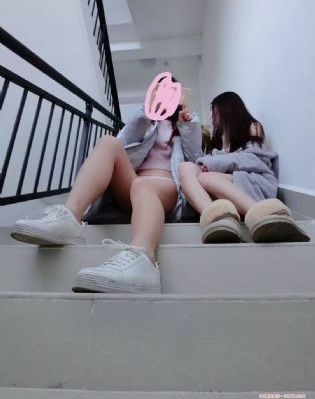 欧美t恤女孩_欧美成人在线