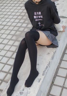 新款欧美男装毛衣_1080高清免费观看
